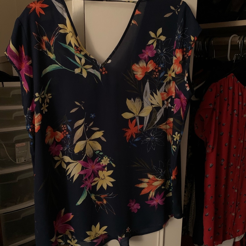 DR2 Blouse, brand new , lightweight and soft